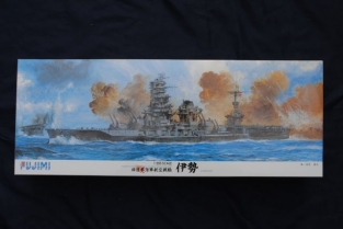 Fujimi 600024 Imperial Japanese Navy Carrier Battleship ISE 1944